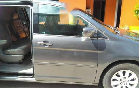 Quiero vender inmediatamente mi auto Honda Odyssey 2010 muy bien cuidado