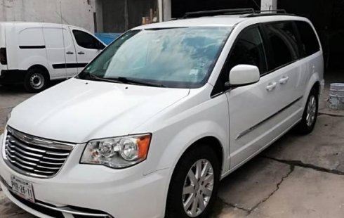 Chrysler Town & Country impecable en Miguel Hidalgo más barato imposible