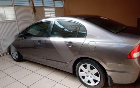 Tengo que vender mi querido Honda Civic 2011 en muy buena condición