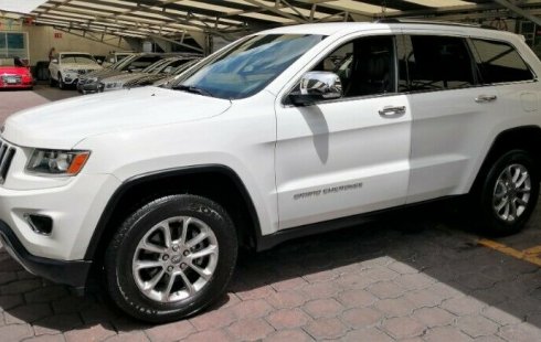 Pongo a la venta un Jeep Grand Cherokee en excelente condicción