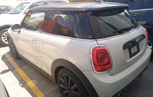 En venta un MINI COOPER 2018 Manual muy bien cuidado