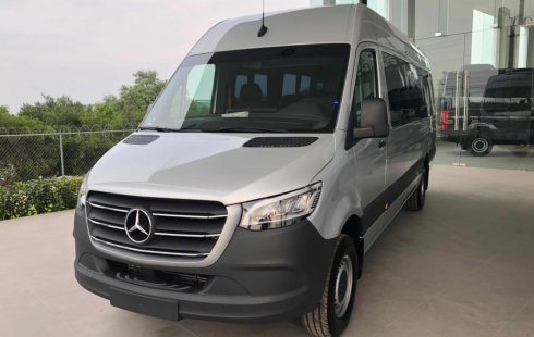 Pongo a la venta cuanto antes posible un Mercedes-Benz Sprinter en excelente condicción a un precio increíblemente barato