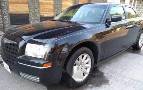 Carro Chrysler 300 2009 en buen estadode único propietario en excelente estado