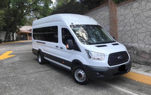 En venta carro Ford Transit 2015 en excelente estado