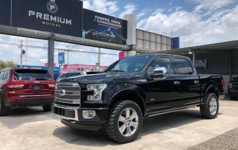 Vendo un carro Ford Lobo 2016 excelente, llmama para verlo