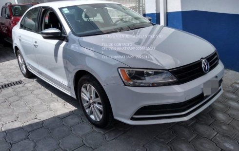 Un Volkswagen Jetta 2017 impecable te est esperando