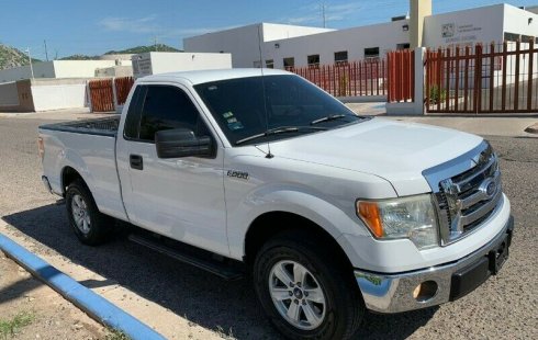 Un Ford Lobo 2011 impecable te está esperando