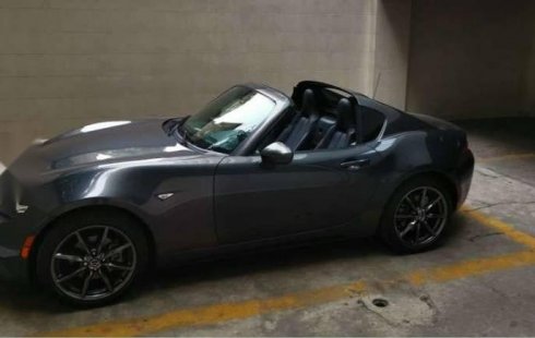 Quiero vender un Mazda MX-5 en buena condicción