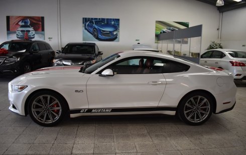 En venta un Ford Mustang 2015 Automático muy bien cuidado