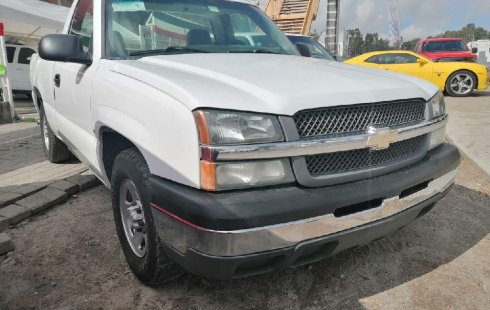Quiero vender inmediatamente mi auto Chevrolet Silverado 2003