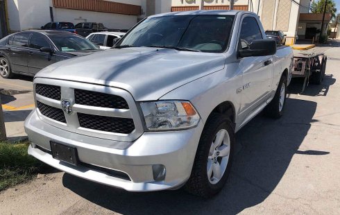 Quiero vender inmediatamente mi auto Dodge Ram 2500 2015