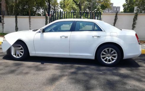 Auto usado Chrysler 300 2012 a un precio increíblemente barato