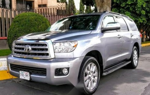 Quiero vender cuanto antes posible un Toyota Sequoia 2013