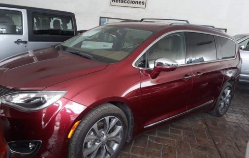 Vendo un Chrysler Pacifica impecable