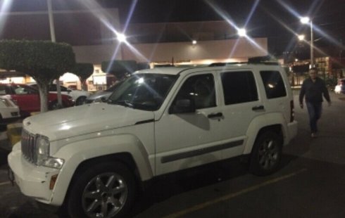 Quiero vender un Jeep Liberty usado