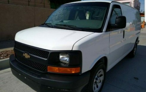 Pongo a la venta un Chevrolet Express Van en excelente condicción