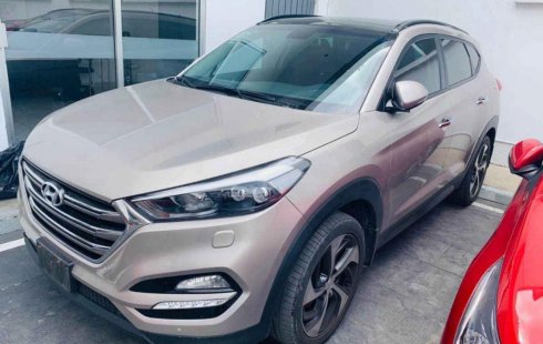 Pongo a la venta cuanto antes posible un Hyundai Tucson en excelente condicción a un precio increíblemente barato