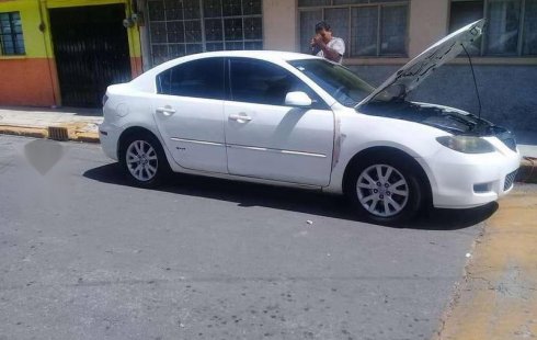 Un Mazda 3 2007 impecable te está esperando