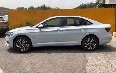 Quiero vender cuanto antes posible un Volkswagen Jetta 2019