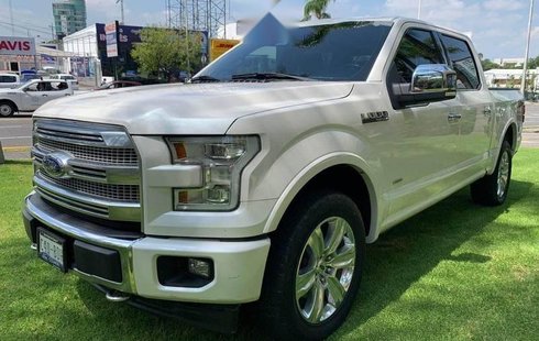 Carro Ford Lobo 2017 en buen estadode único propietario en excelente estado