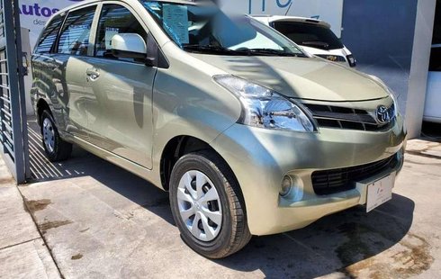 Pongo a la venta cuanto antes posible un Toyota Avanza que tiene todos los documentos necesarios