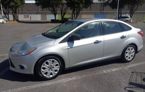 Un carro Ford Focus 2012 en Miguel Hidalgo