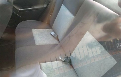 Vendo Ford fiesta 2008 estándar c/ clima, segundo dueño