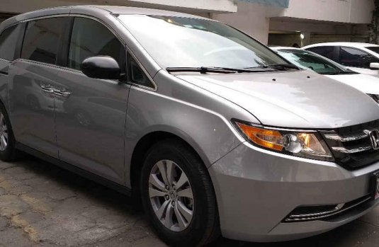 Quiero vender urgentemente mi auto Honda Odyssey 2016 muy bien estado