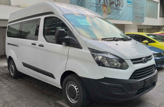 Pongo a la venta un Ford Transit en excelente condicción