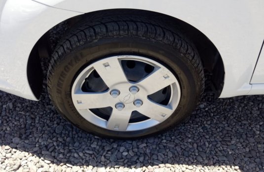 Chevrolet Aveo 2018 color blanco